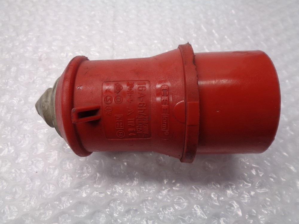 CEEFORM TYP 64 16A-6H PLUG UNMP