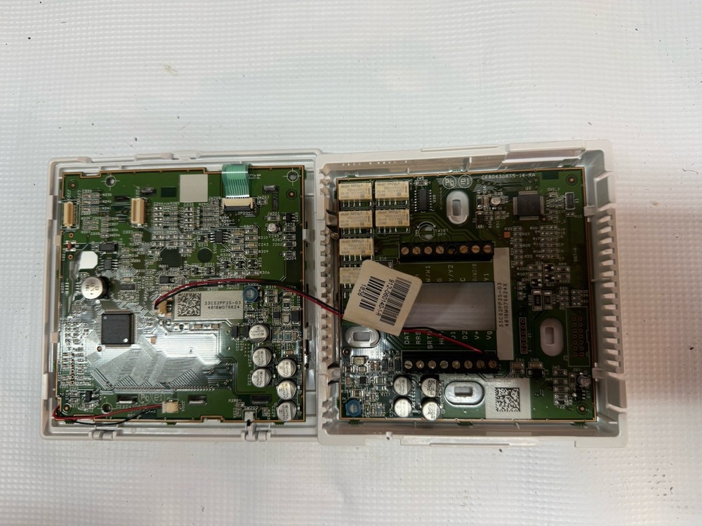 Carrier Edge Pro Thermostat Programable 2-Stage 33CS2PP2S-03