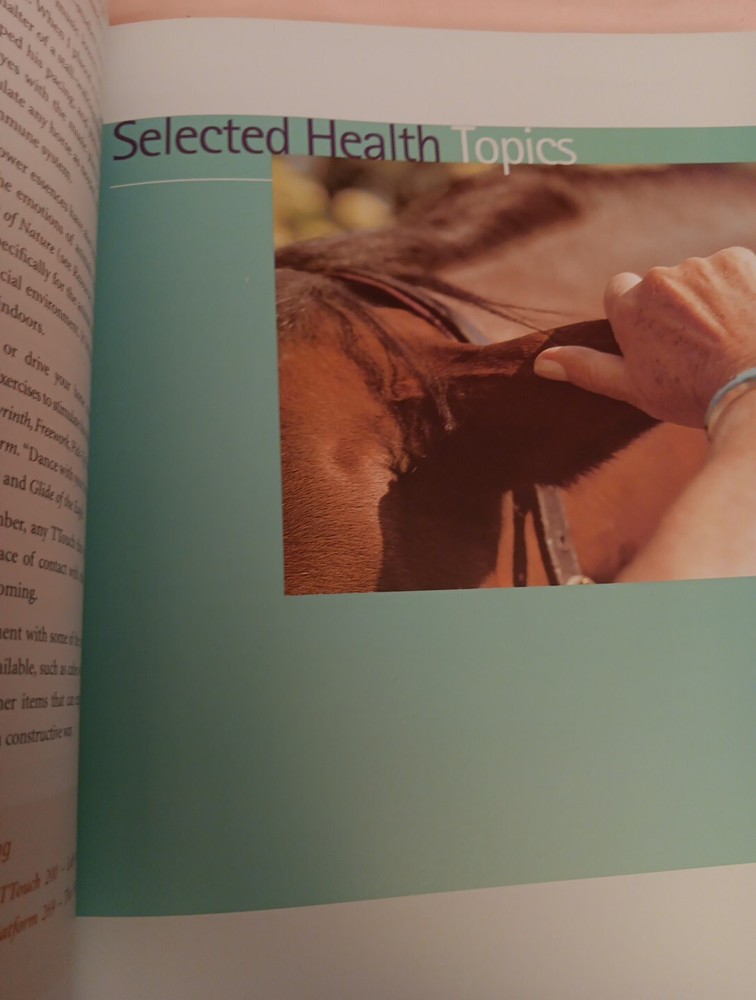 HORSE BEHAVIOR AND TRAINING BOOK BY JOHN LYONS