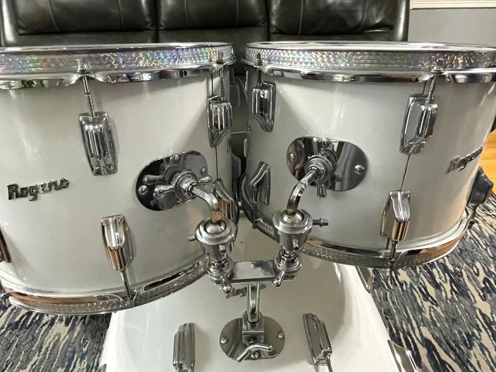 Rogers 70's Script Badge 4pc Drum Set Very Nice White