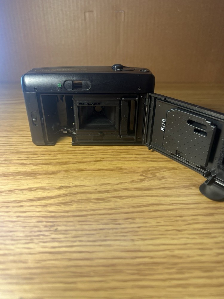 Sealife Reefmaster Mini Underwater Camera Housing & RC 35mm Camera (Untested)