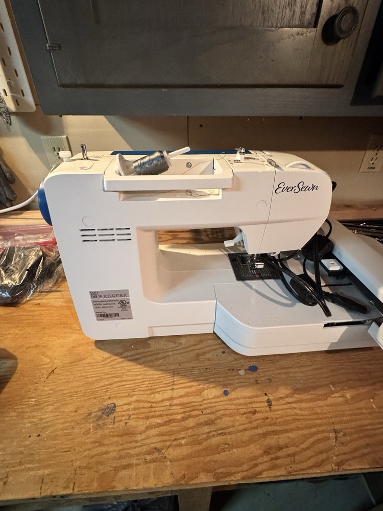 EverSewn SPARROWX2 Sewing Machine - White