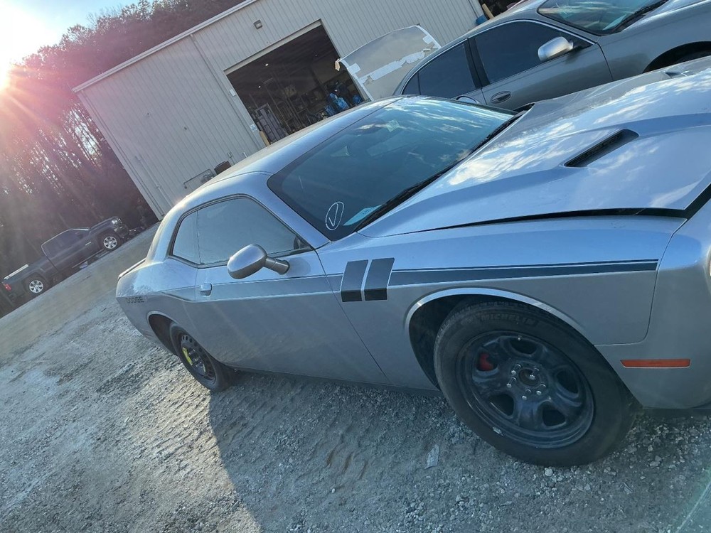 CHALLENGE 2016 Glove Box 4955480