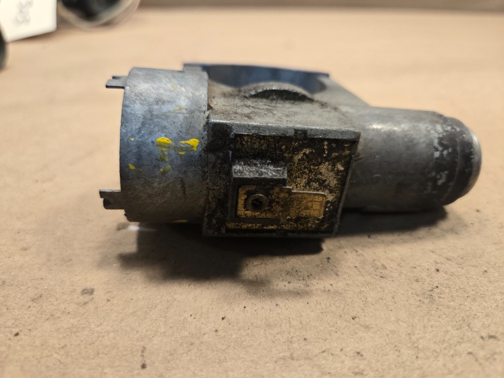 MG MGB Midget Column Lock 18G8905