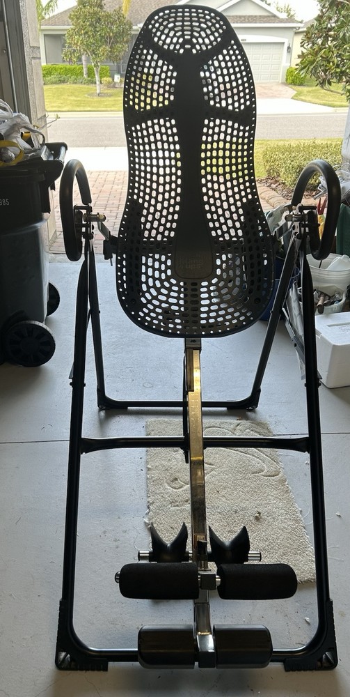 Hang UPS Model EP 850 Inversion Table