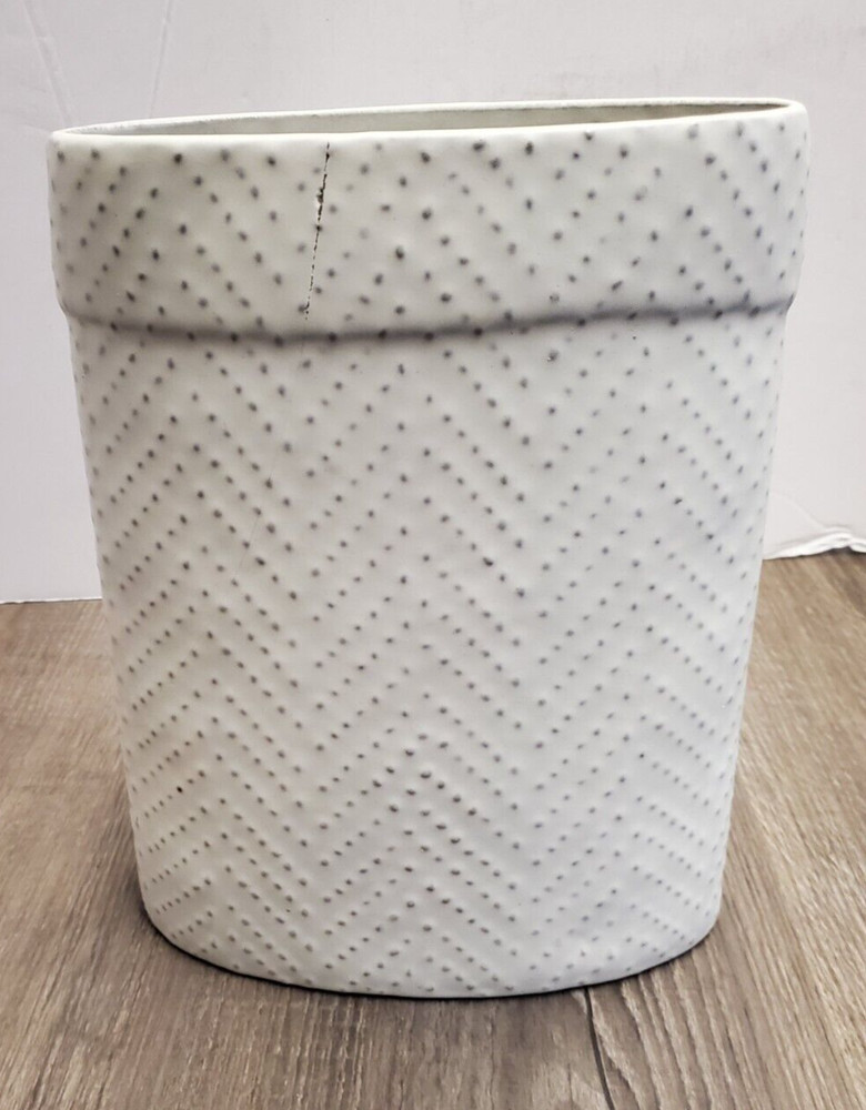 Cream Oval Ceramic Vase with Black dots In a V wave pattern
