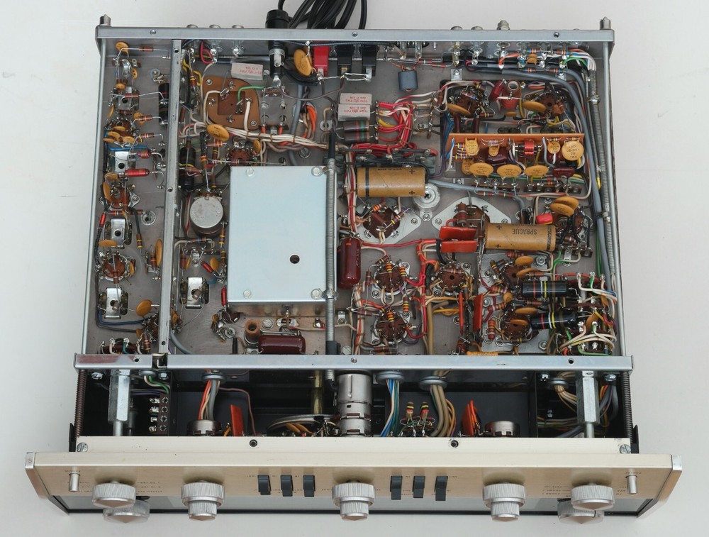 McIntosh MX110Z Stereo Tuner Preamplifier