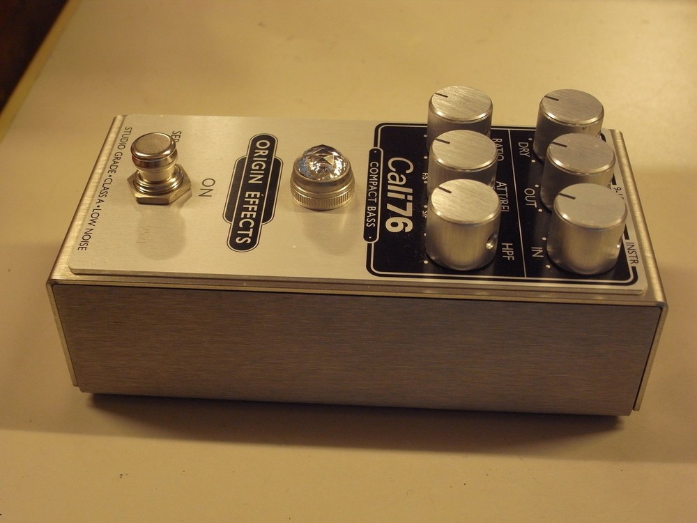ORIGIN EFFECTS Cali76 COMPACT BASS Compressor Pedal 2362 Tested & Works
