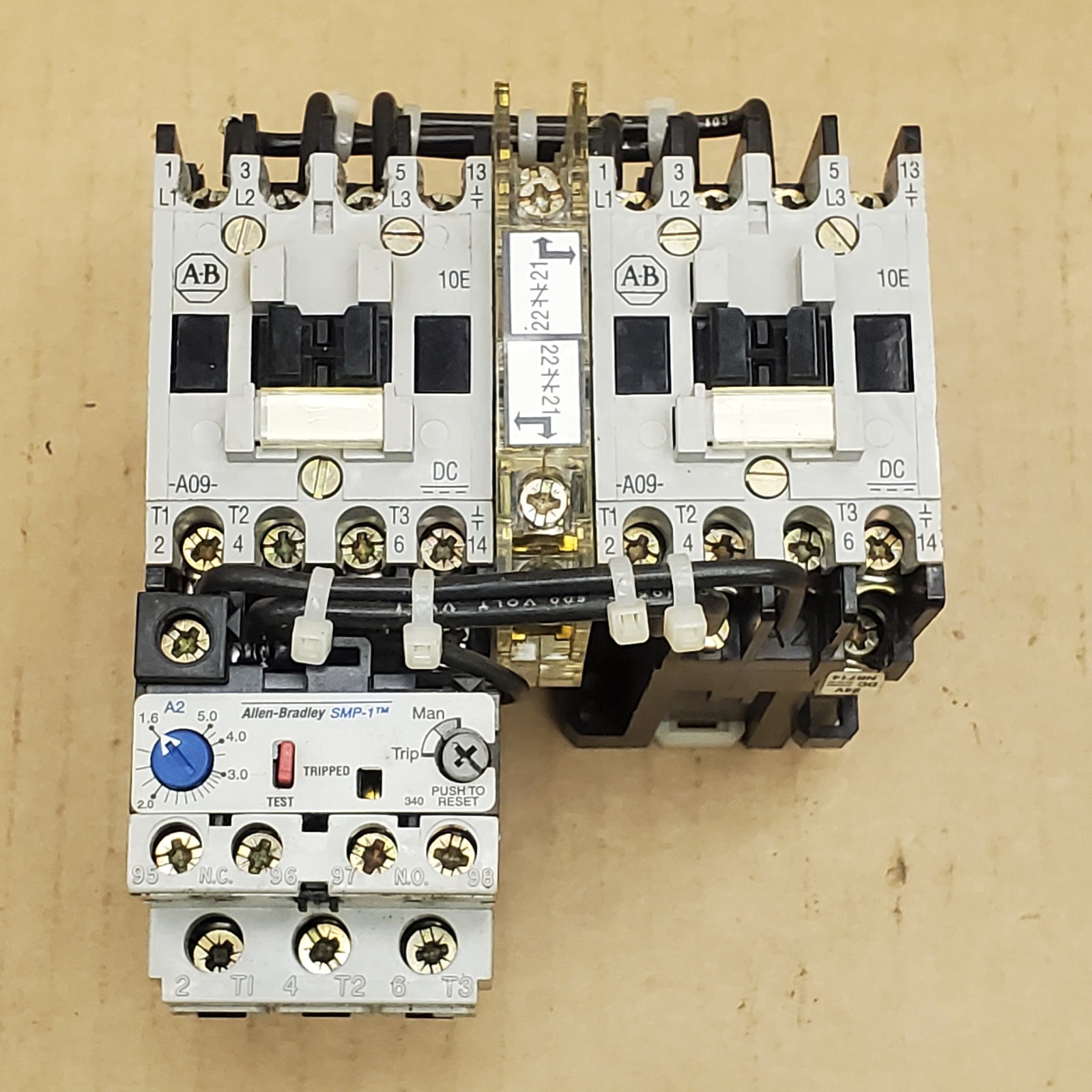 Allen Bradley Reversing Contactor 100-A09NZ3 24VDC Coil 193-A1E1 Overload NICE