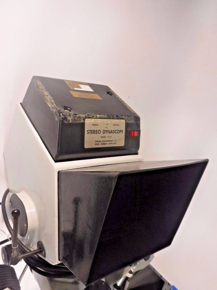 Vision Engineering TS-2 Stereo Dynascope With 2 Light Power Supplies, (No Base)