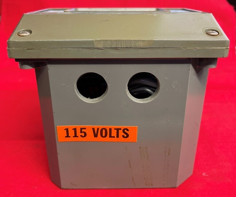 GREAT LAKES INSTRUMENTS CONDUCTIVITY ANALYZER, MODEL 671, 115 VOLTS