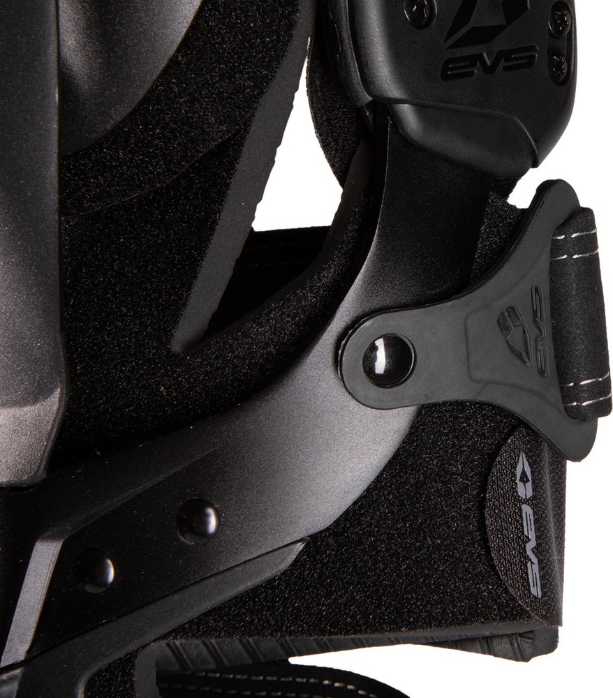 EVS Axis Sport Knee Braces Black