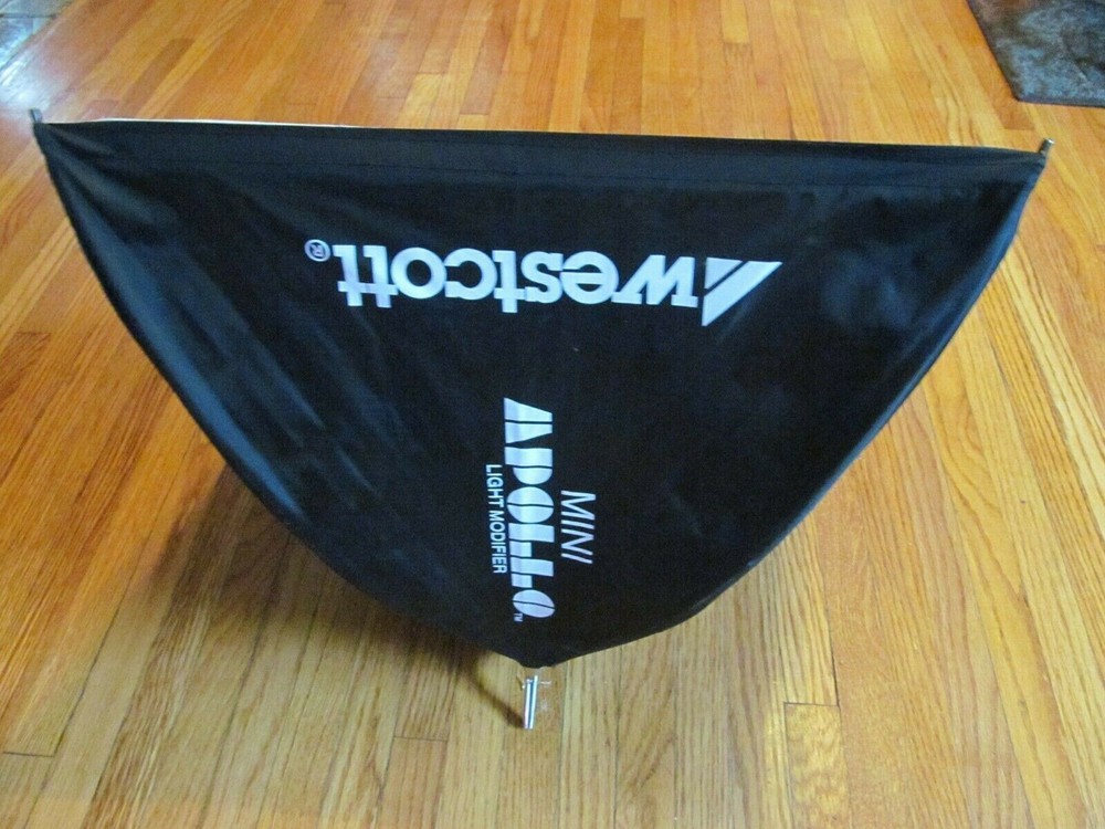 WESTCOTT / APOLLO MINI LIGHT MODIFIER / SOFTBOX - 18" X 18"