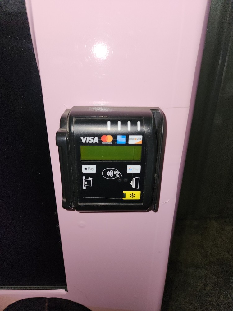 3 SMART VENDING MACHINES REFRIGERATED