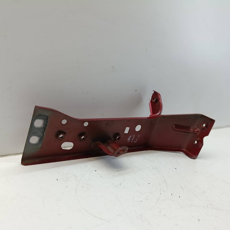 Mazda 3 Front Right Bracket Fender III 2014
