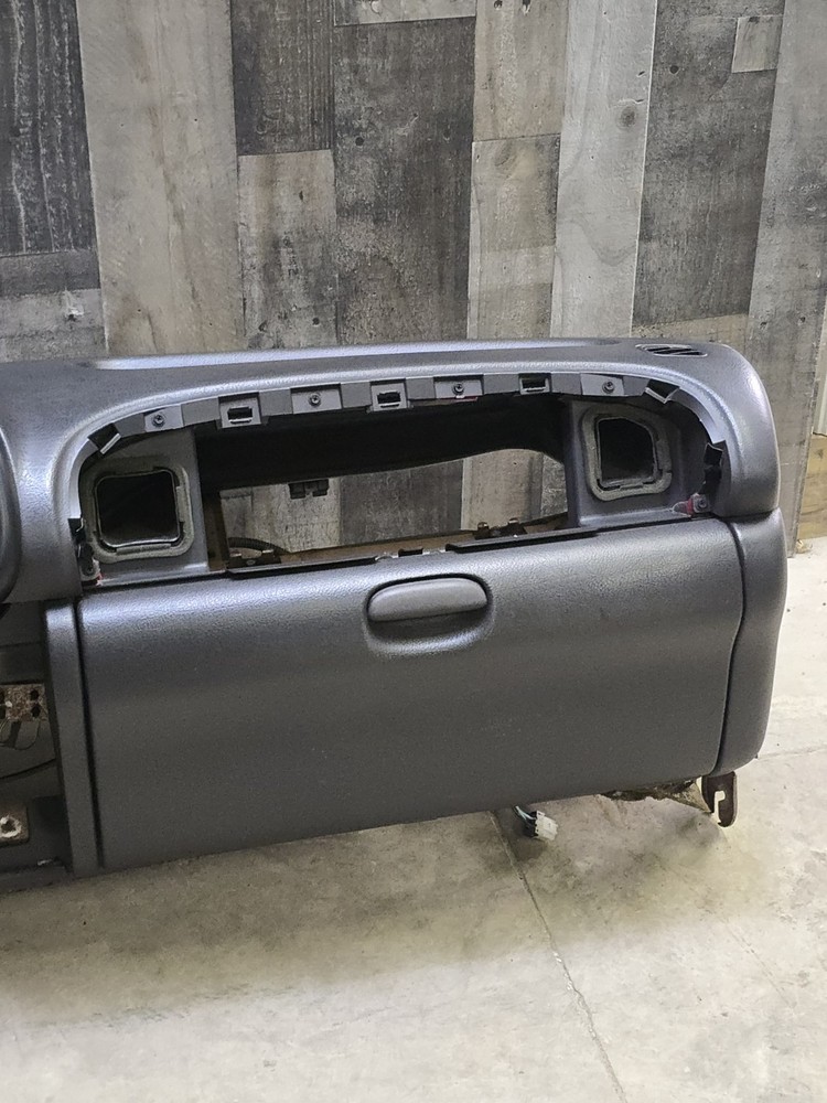1998 98 Dodge RAM 1500 2500 Dashboard DASH CORE Structure Assembly Bezel AGATE