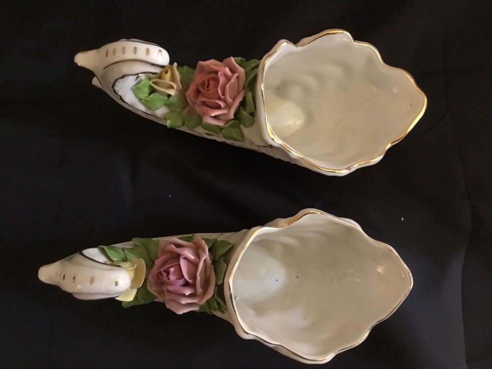 DRESDEN CAPDIMONTE CORNUCOPIA PORCELAIN VASES (2). D134