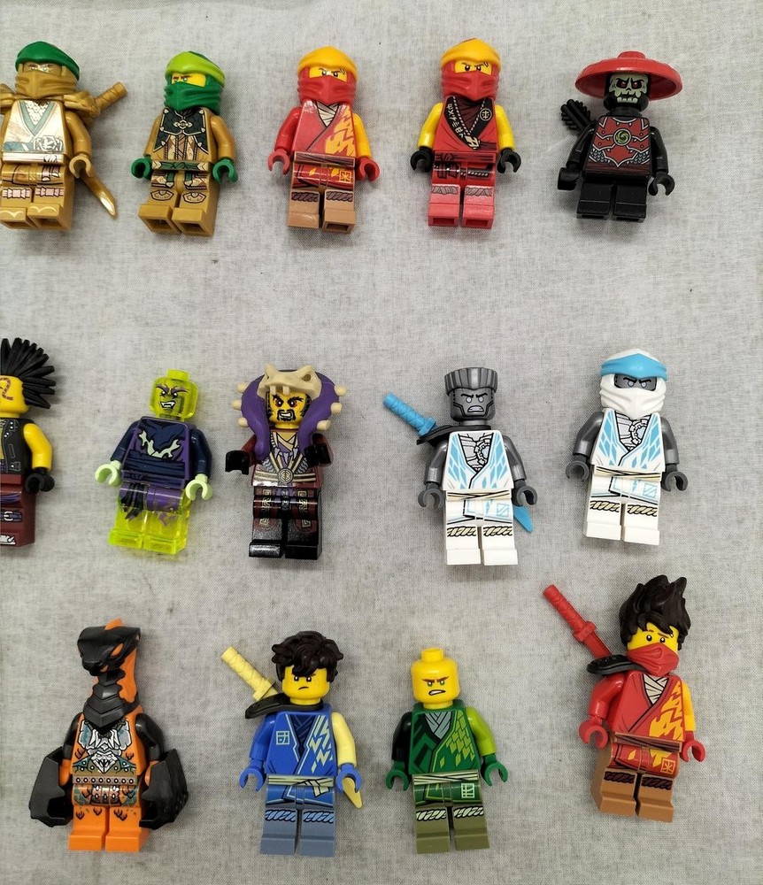 LEGO 37 minifigure set LEGO minifigure set
