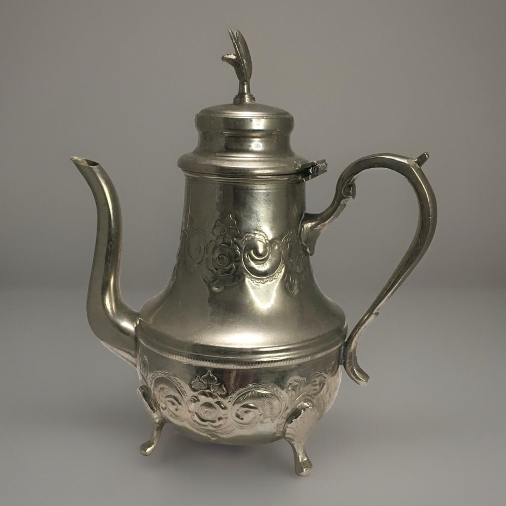 Early 20th Century Silver Plated Teapot Rococo Pattern Hand Hammered