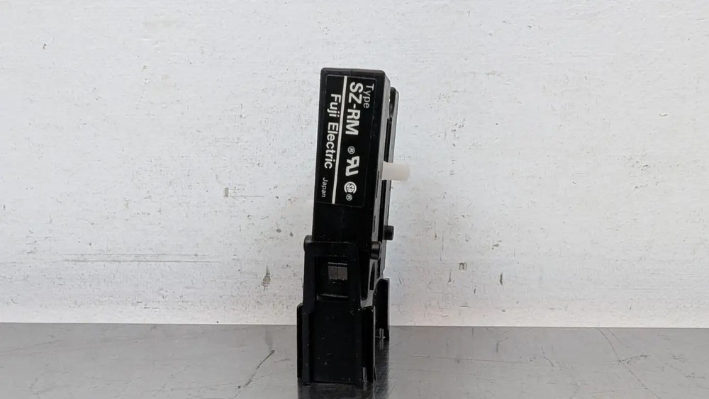 Fuji SZ-RM Mechanical Interlock for Contactors