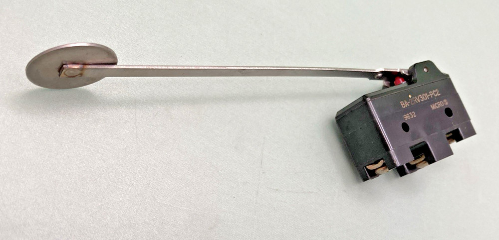 NEW GENUINE MANITOWOC 23-0111-9 Microswitch with Actuator Tab