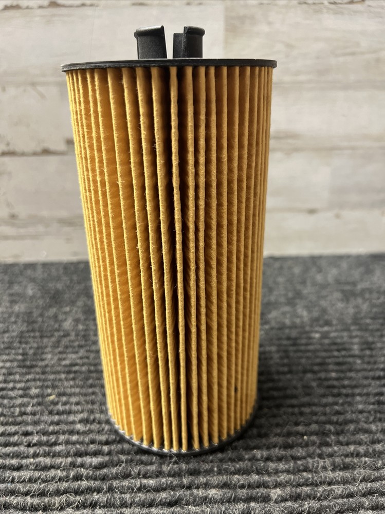 NOS Fleetgaurd LF16166 Oil Filter