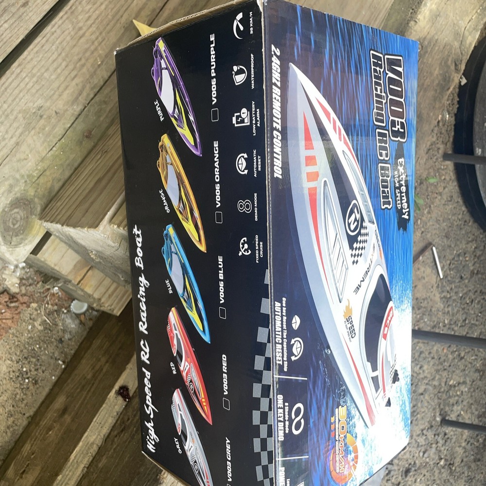 UDIRC UDI009 Electronic Racing Boat - Red