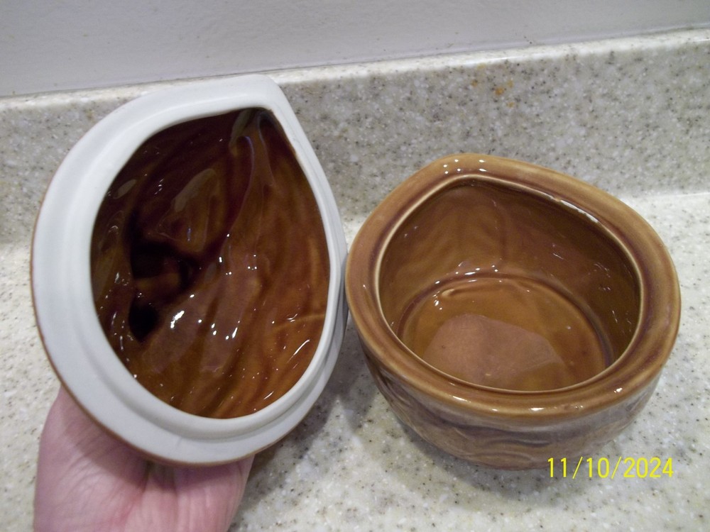 2 Pc. Ceramic Squirrel on Walnut Nut Candy Jar Walnuts Bowl Dish