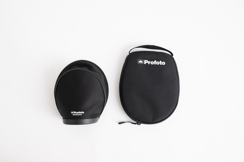 Profoto Soft Bounce (mint condition) with bag.