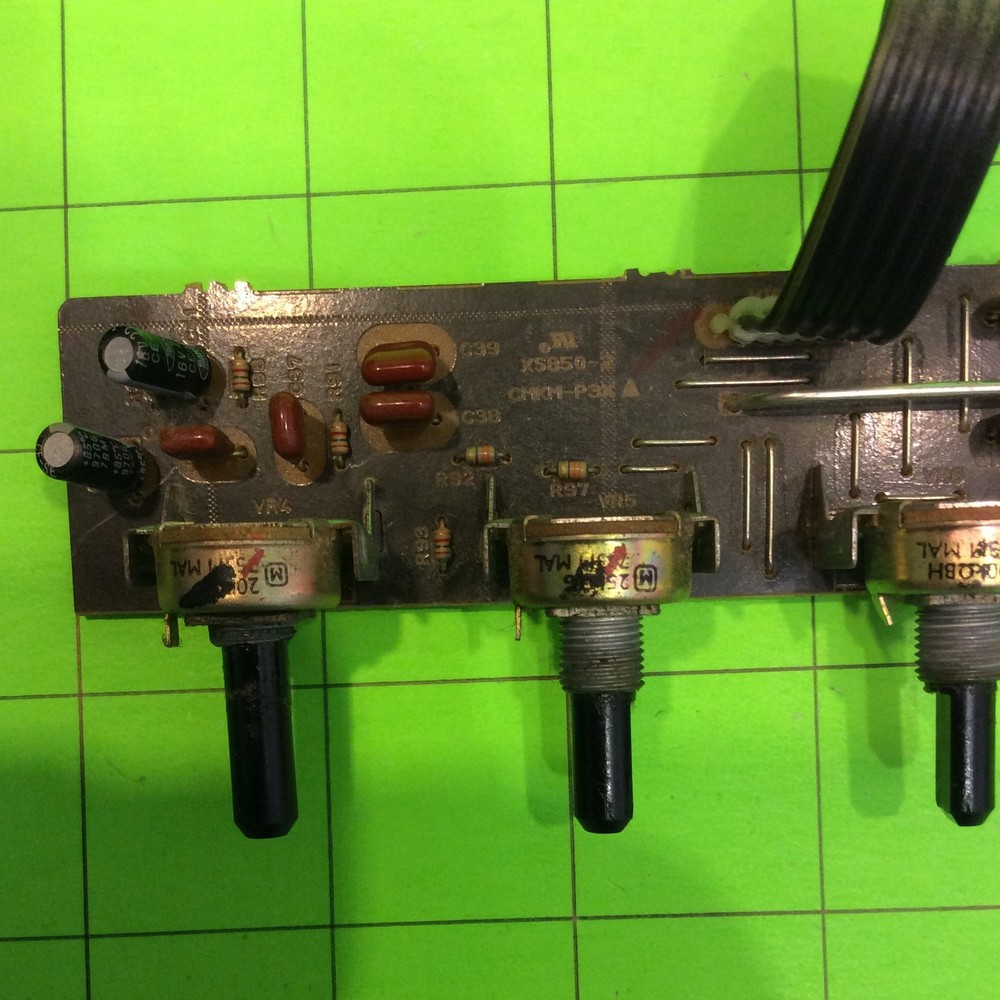 Yamaha RX-V392 Stereo Amplifier Control Board XS850-2