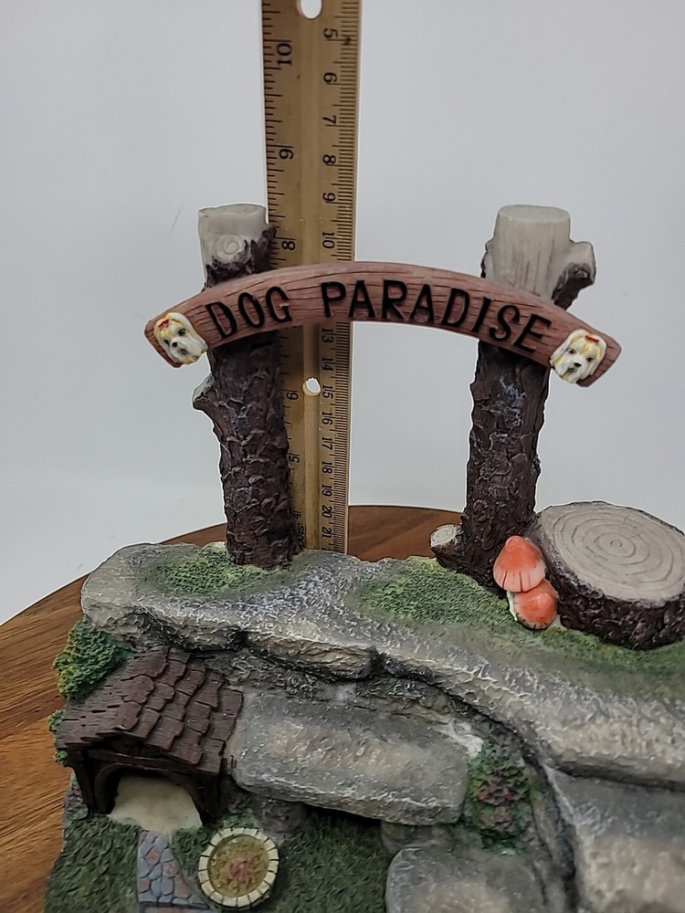 Direct Connection Dog Paradise 2003 Figurine Stand