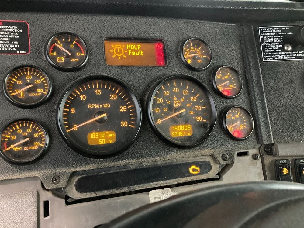 Peterbilt 386 Speedometer Instrument Cluster - Used