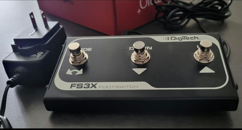DigiTech TRIO+ Band Creator Looper with FS3X Footswitch Set