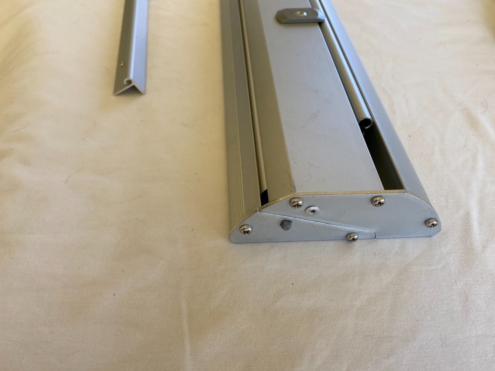 Mini Retractor Desktop Banner Display with Case