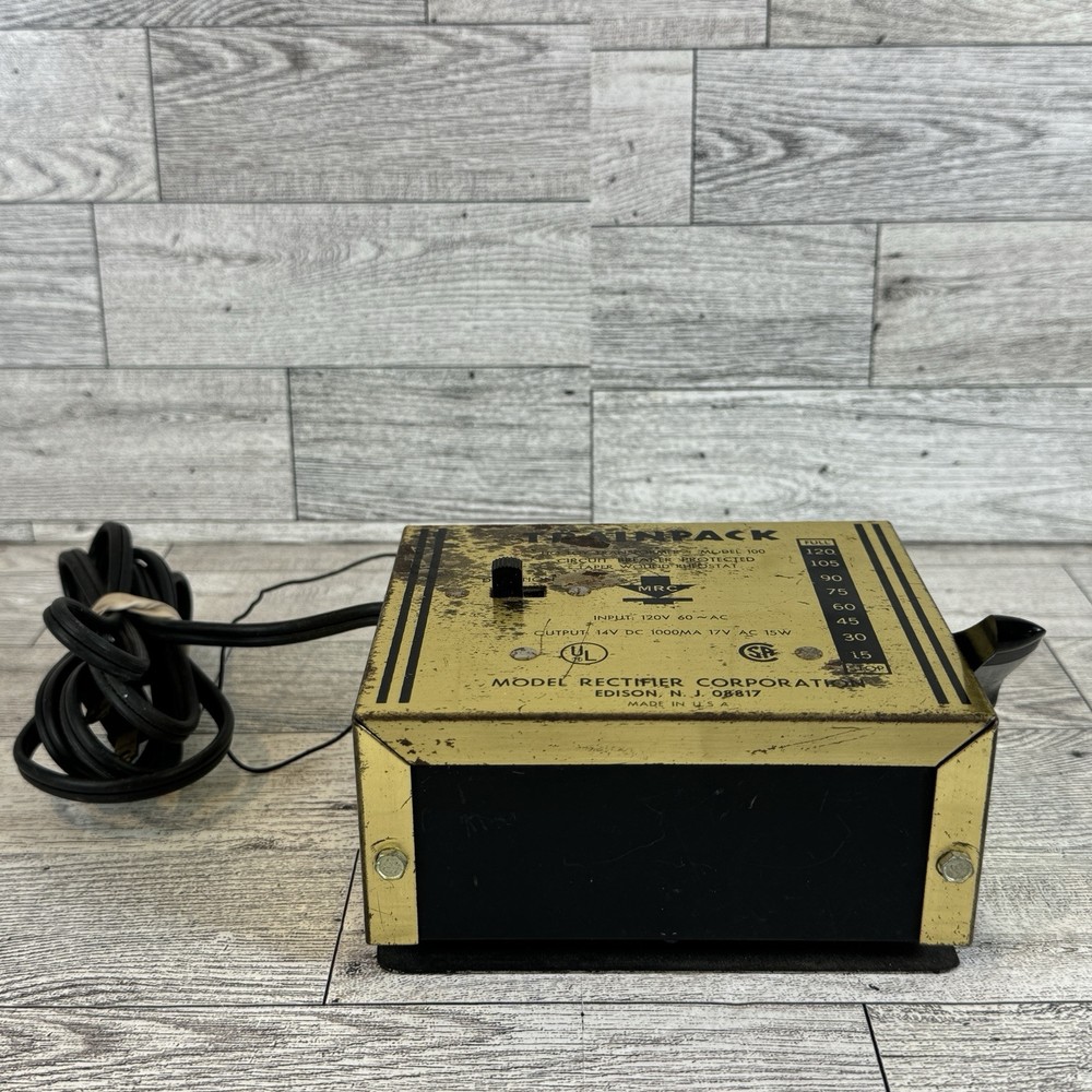 MRC Train pack HO Train Control Model 100 USA Model Rectifier Corp