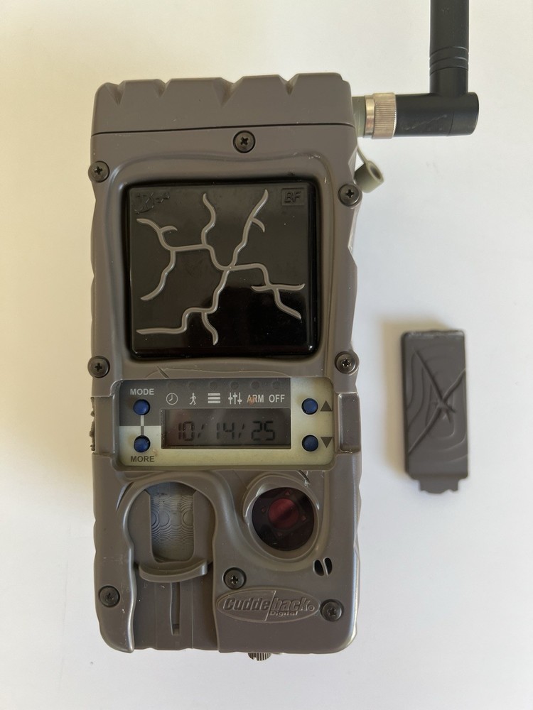 Cuddeback CuddeLink Camera G Series 2 Cameras + 1 Non Working