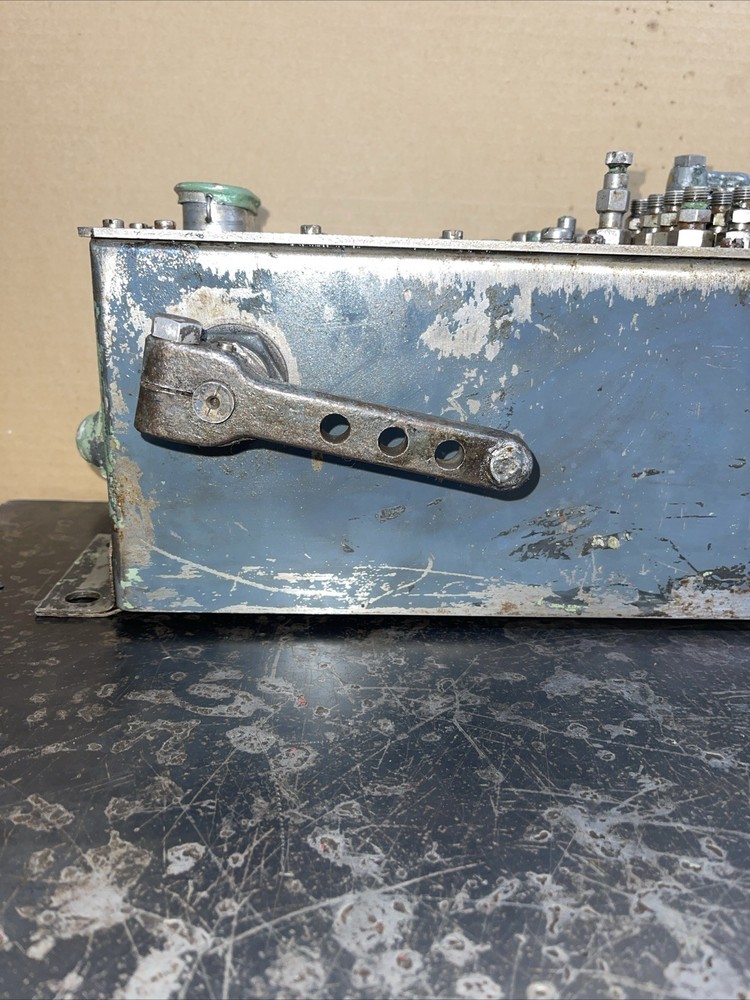 Madison Kipp Model FD 7 Feed Mechanical Oiler Used Machine Ratchet Driven