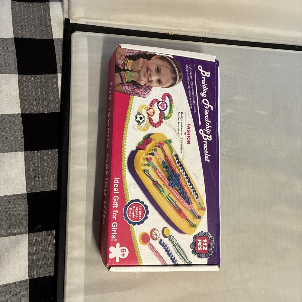Bracelet making kit
