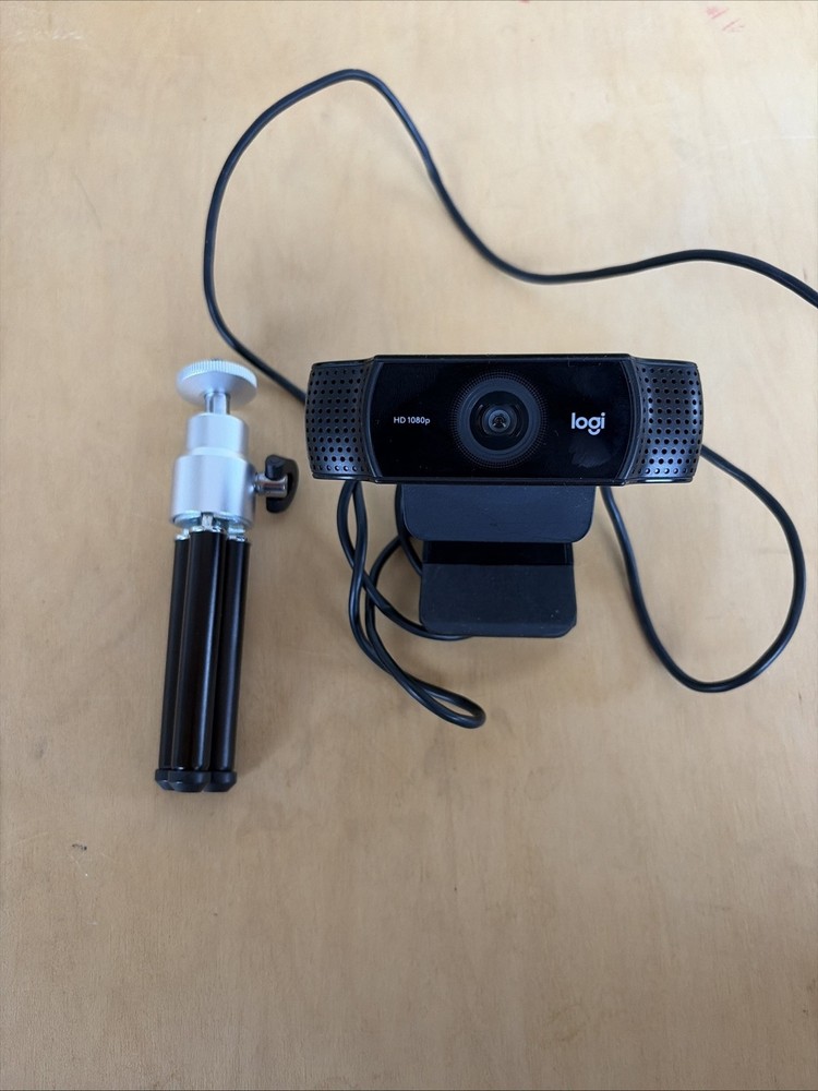 Logitech C920 HD Pro 1080p USB Webcam Black With Tripod