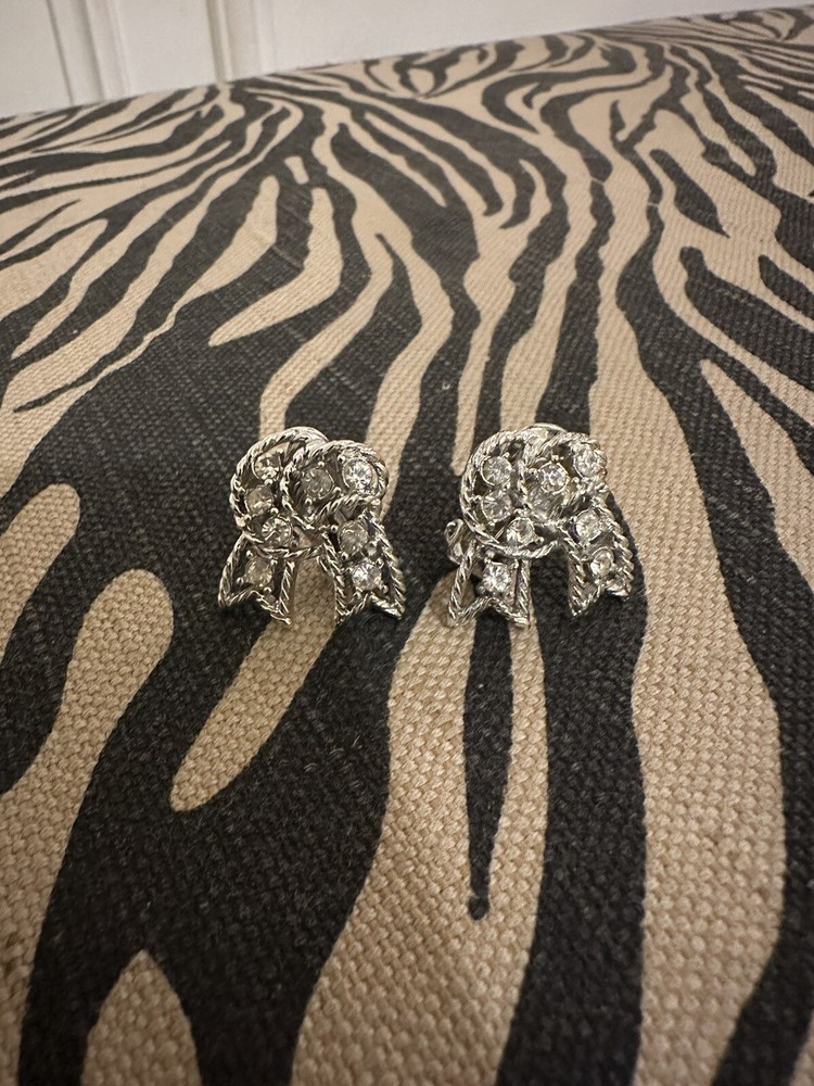vintage clip on earrings
