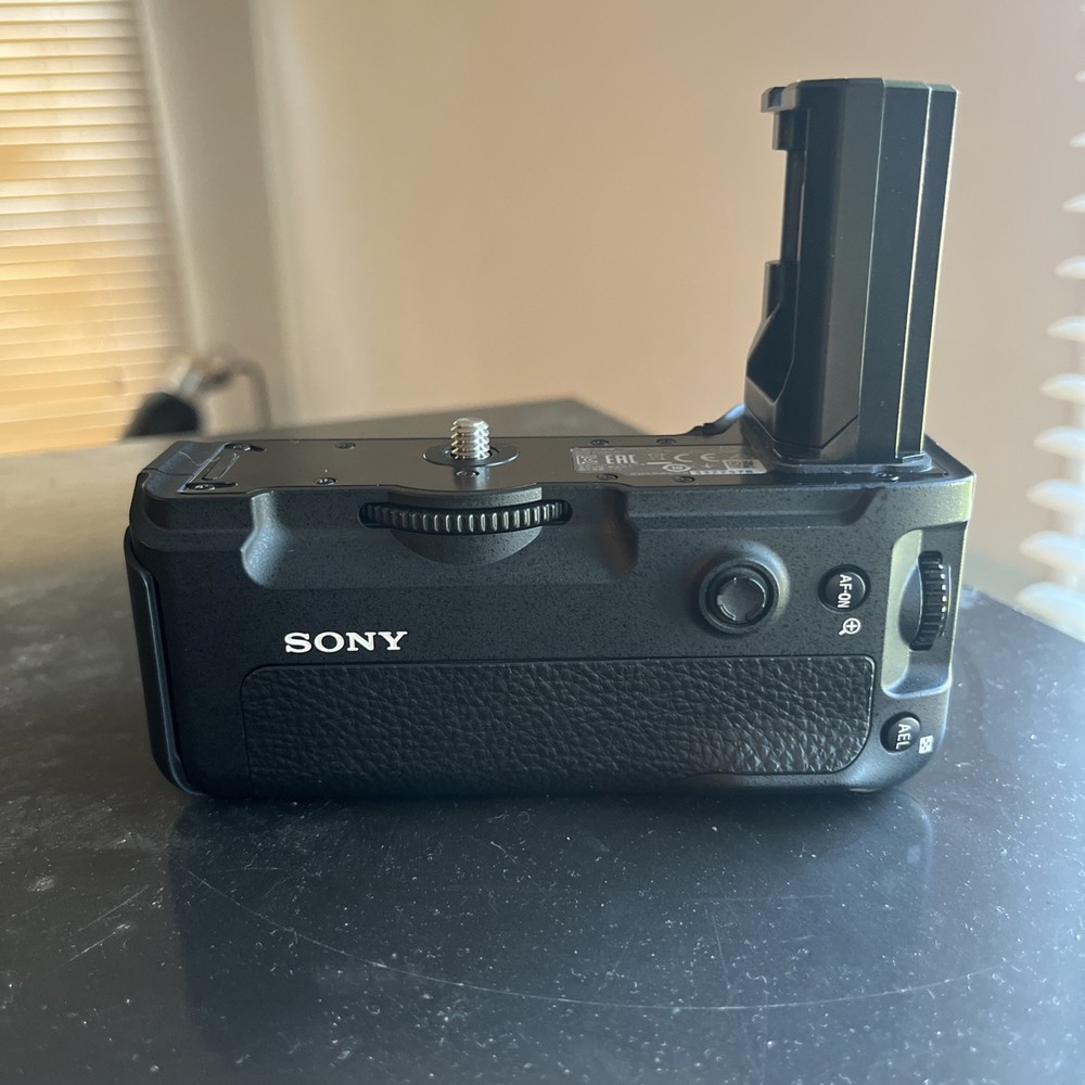 Sony VG-C3EM Vertical Battery Grip