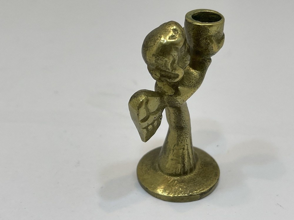 Brass candlestick, 4.8 cm. Excellent condition.