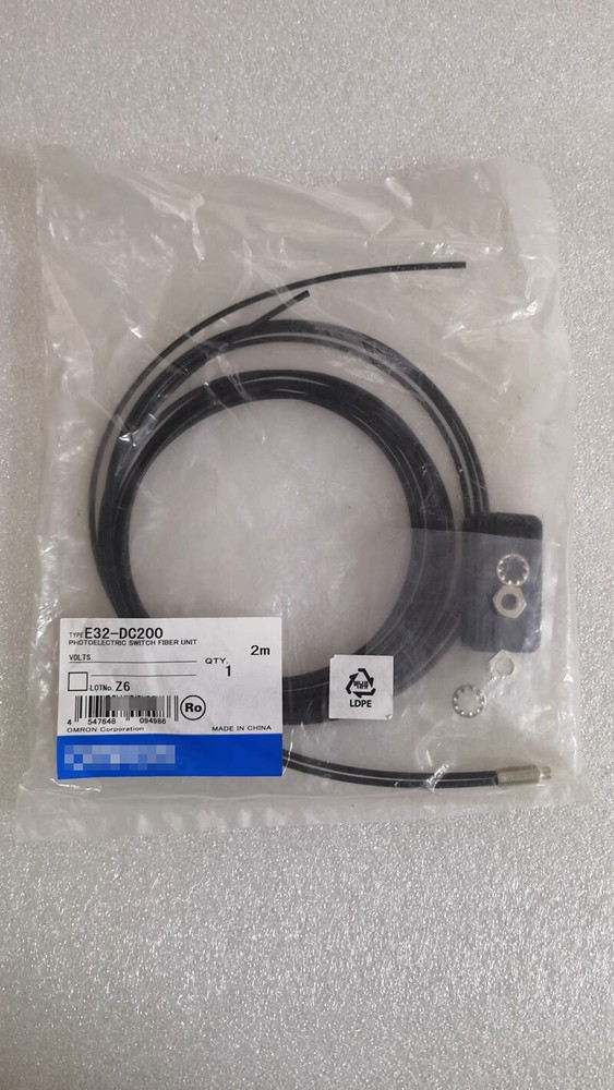 E32-DC200 Fiber Optic Sensor E32 DC200