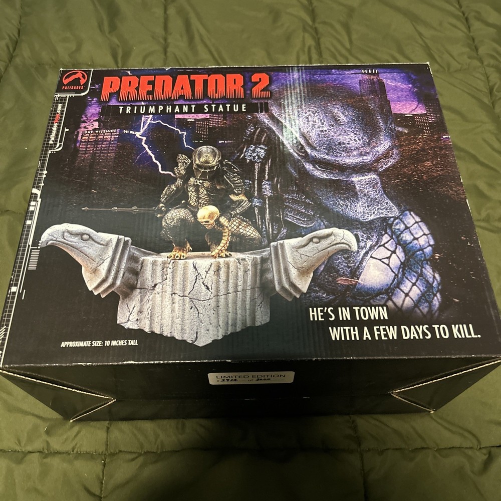 Predator 2 Triumphant Statue 2004 palisades