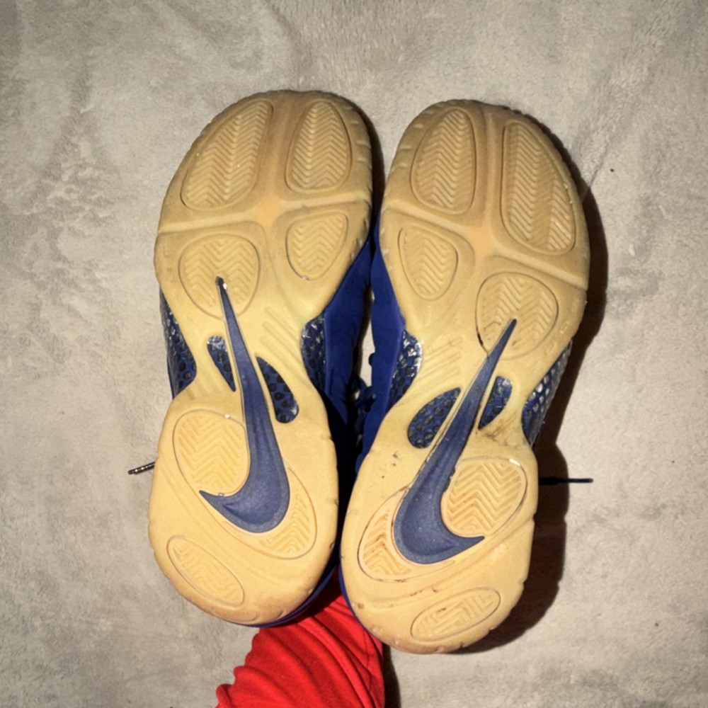 Size 10 - Nike Foamposite Pro - USA