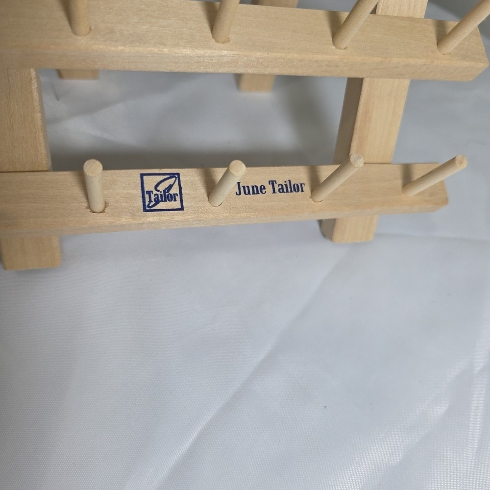 June Tailor 30 SPOOL THREAD RACK HOLDER Freestanding FOLDING Compact Space Savin