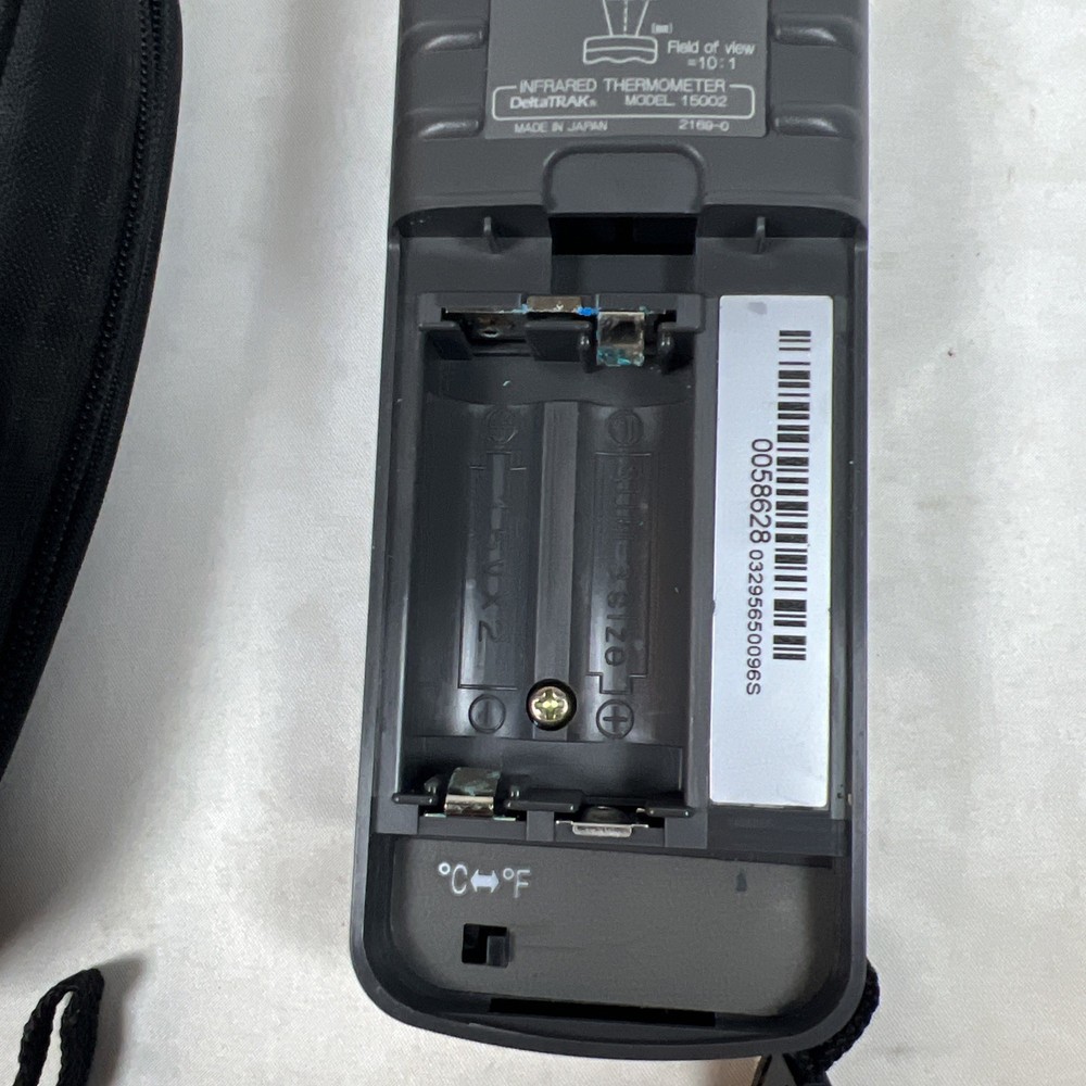 DeltaTrak 15002 Infared Thermometer - Midtronics W/case