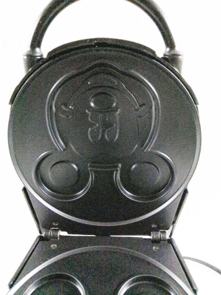 VillaWare DISNEY MICKEY'S MOUSE Waffer Waffle Maker 5555-01