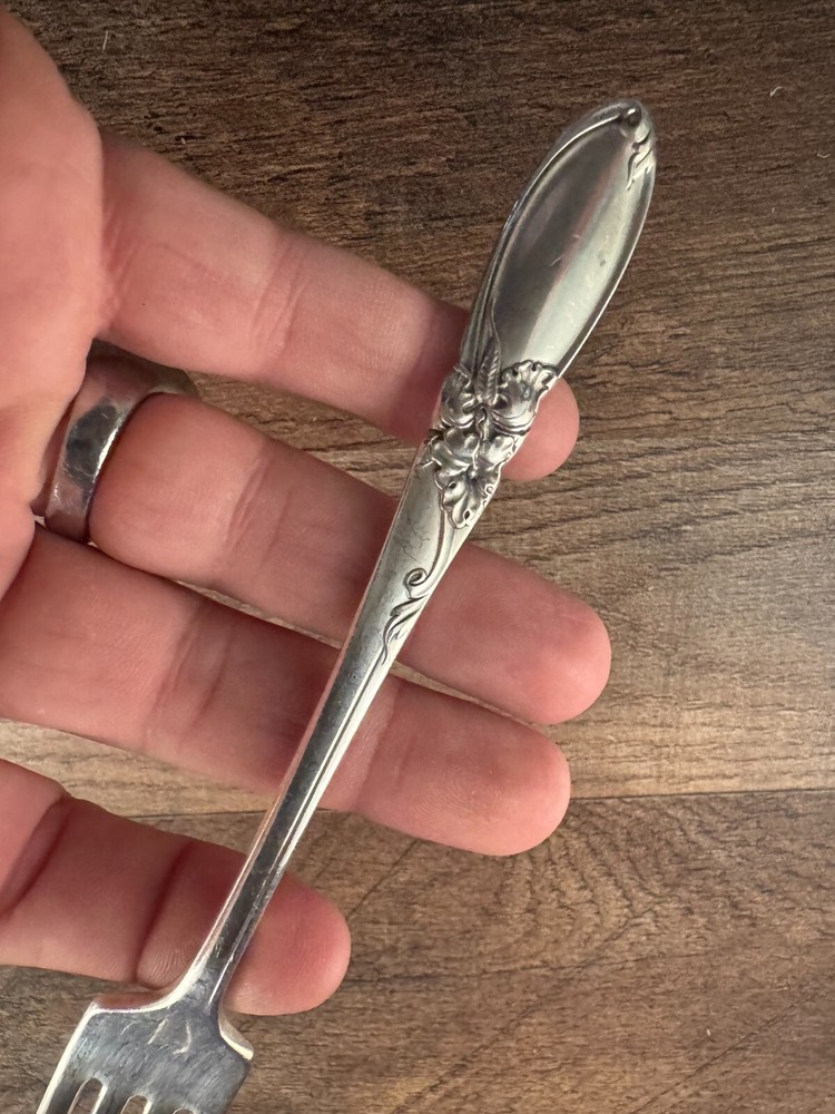 Community White Orchid Silverplated Dinner Fork