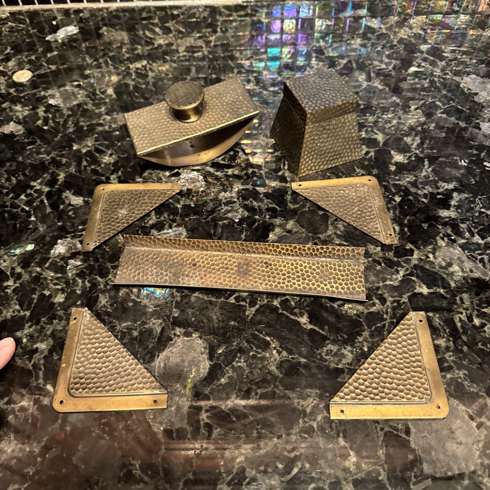 Vntg Signed S.W. FARBER NEW YORK Hammered Brass 7-piece Desk Set ART DECO EUC